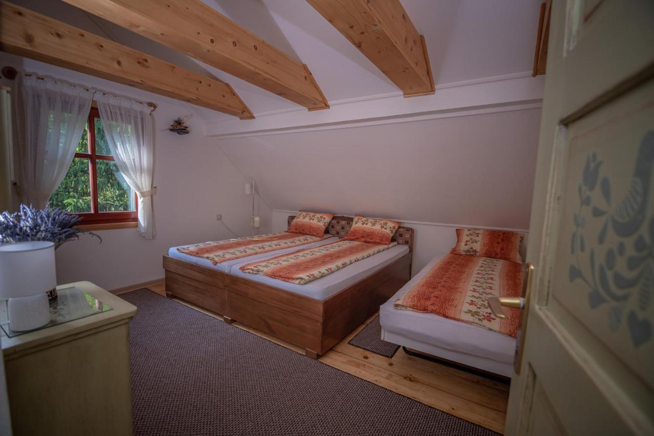 Holiday home Zsuzsi-lak Sub Cetate